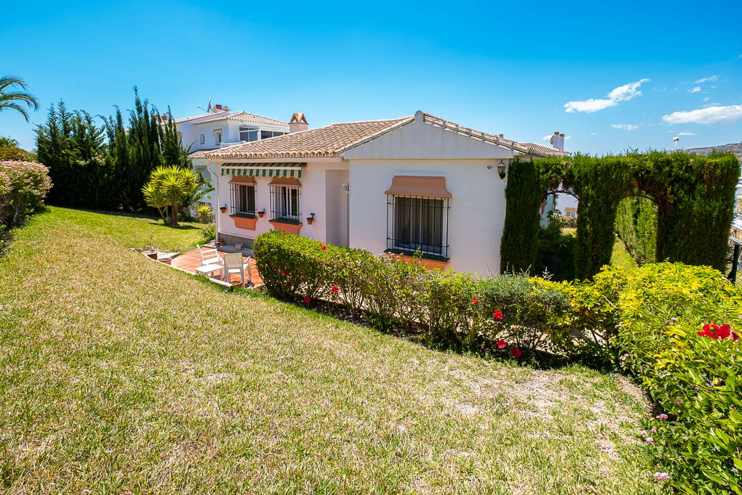 Beautiful independent house Torrox park.