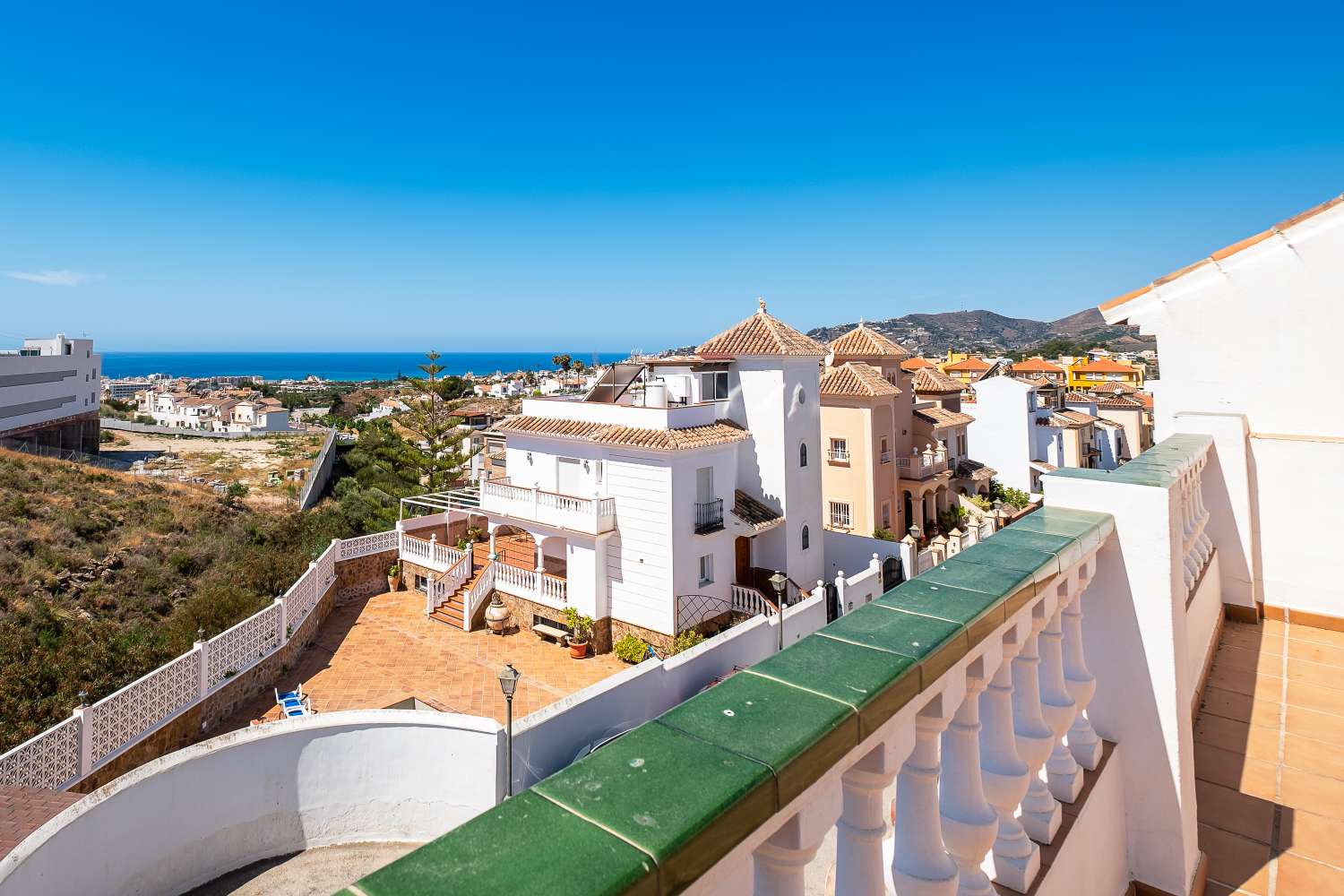 Fantastica Villa en  venta   Urbanización Flamingo   Nerja